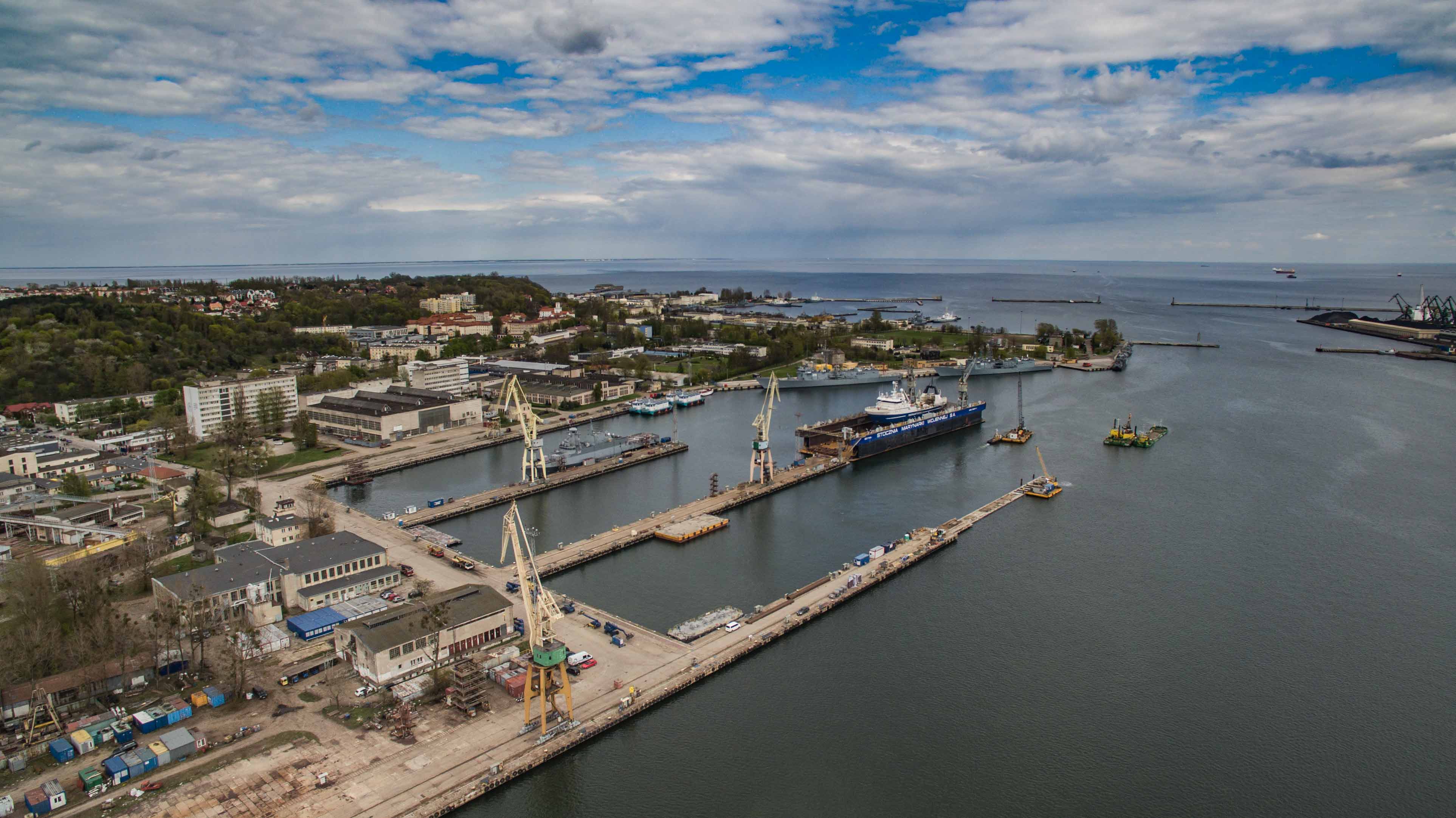 Tak powstaje nowa obrotnica w Porcie Gdynia (foto, wideo ...