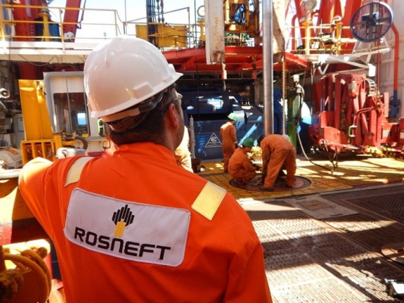 Rosneft mocniej inwestuje w arktyczną żeglugę - GospodarkaMorska.pl