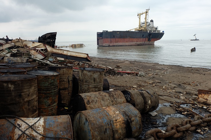 169 statków trafiło na południowoazjatyckie plaże - GospodarkaMorska.pl
