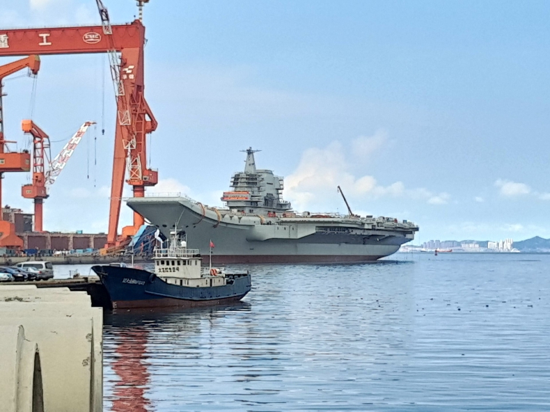 Media: chiński lotniskowiec wyszedł w morze na kolejne sprawdziany - GospodarkaMorska.pl