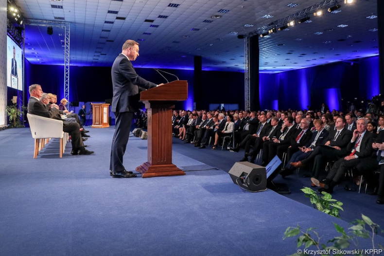 Prezydent: Poprzez inicjatywę Trójmorza tworzy się efekt współpracy państw UE - GospodarkaMorska.pl