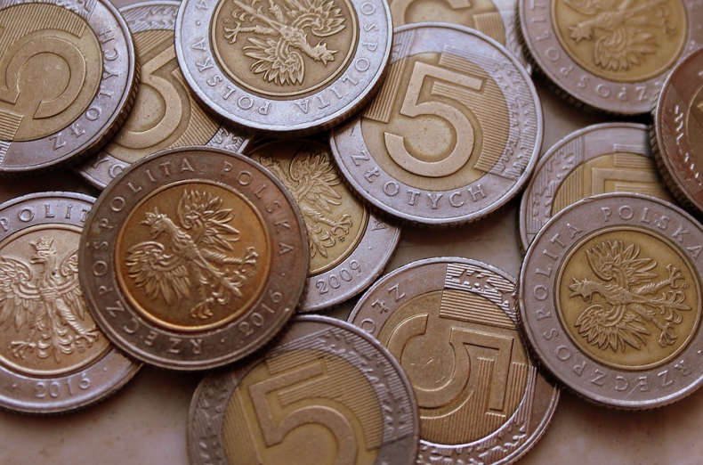 DZIEŃ NA FX/FI: Złoty może się osłabiać, a rentowności rosnąć - GospodarkaMorska.pl