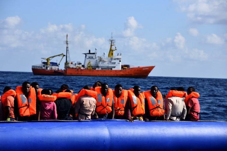 Szefowie instytucji UE jadą do Grecji w związku kryzysem uchodźczym - GospodarkaMorska.pl