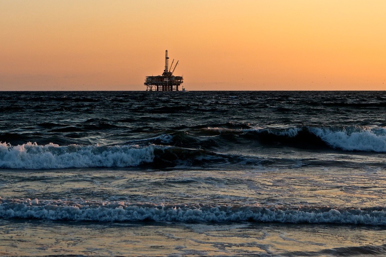 Ceny ropy w USA odbijają - surowiec kosztuje 1,6 USD za baryłkę - GospodarkaMorska.pl